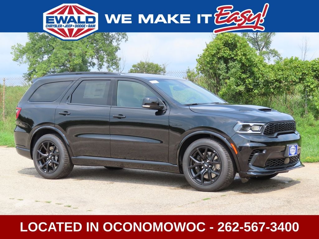 2026 Dodge Durango DURANGO GT PLUS AWD HEMI V8 in Diamond Black Clear-Coat Exterior Paint — front three-quarter view