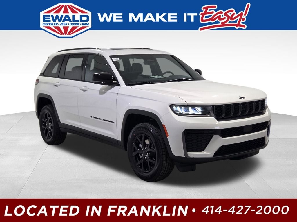 2026 Jeep Grand Cherokee Laredo Altitude in Bright White Clear-Coat Exterior Paint — front three-quarter view