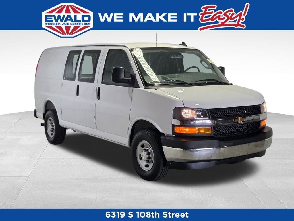 2025 Chevrolet Express 2500 Work Van Cargo in Summit White — front three-quarter view