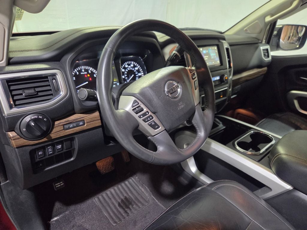 2017 Nissan Titan — detail view