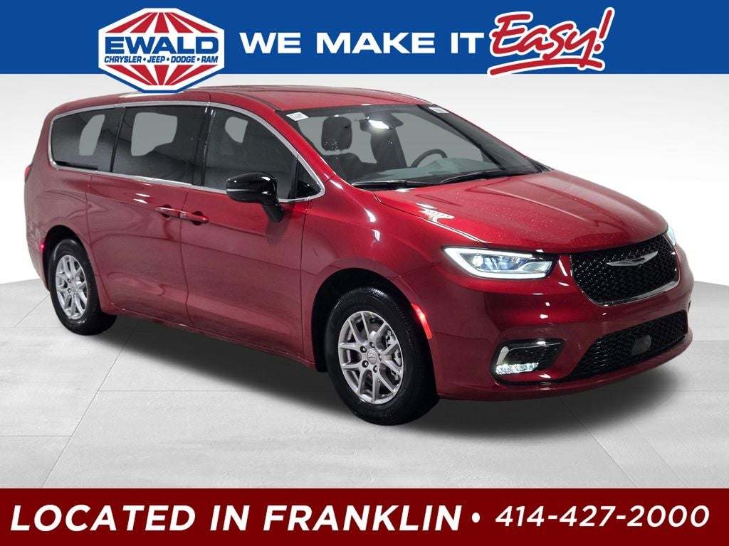 2026 Chrysler Pacifica Select in Red Hot Pearl-Coat Exterior Paint — front three-quarter view