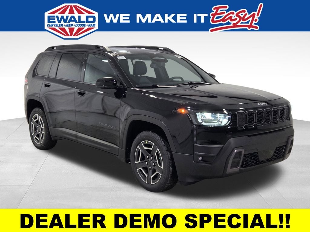 2026 Jeep Cherokee Limited in Diamond Black Crystal Pearl-Coat Exterior Paint — front three-quarter view